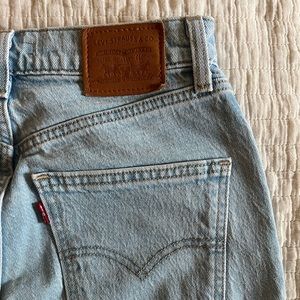 Levi’s 70’s high slim straight denim